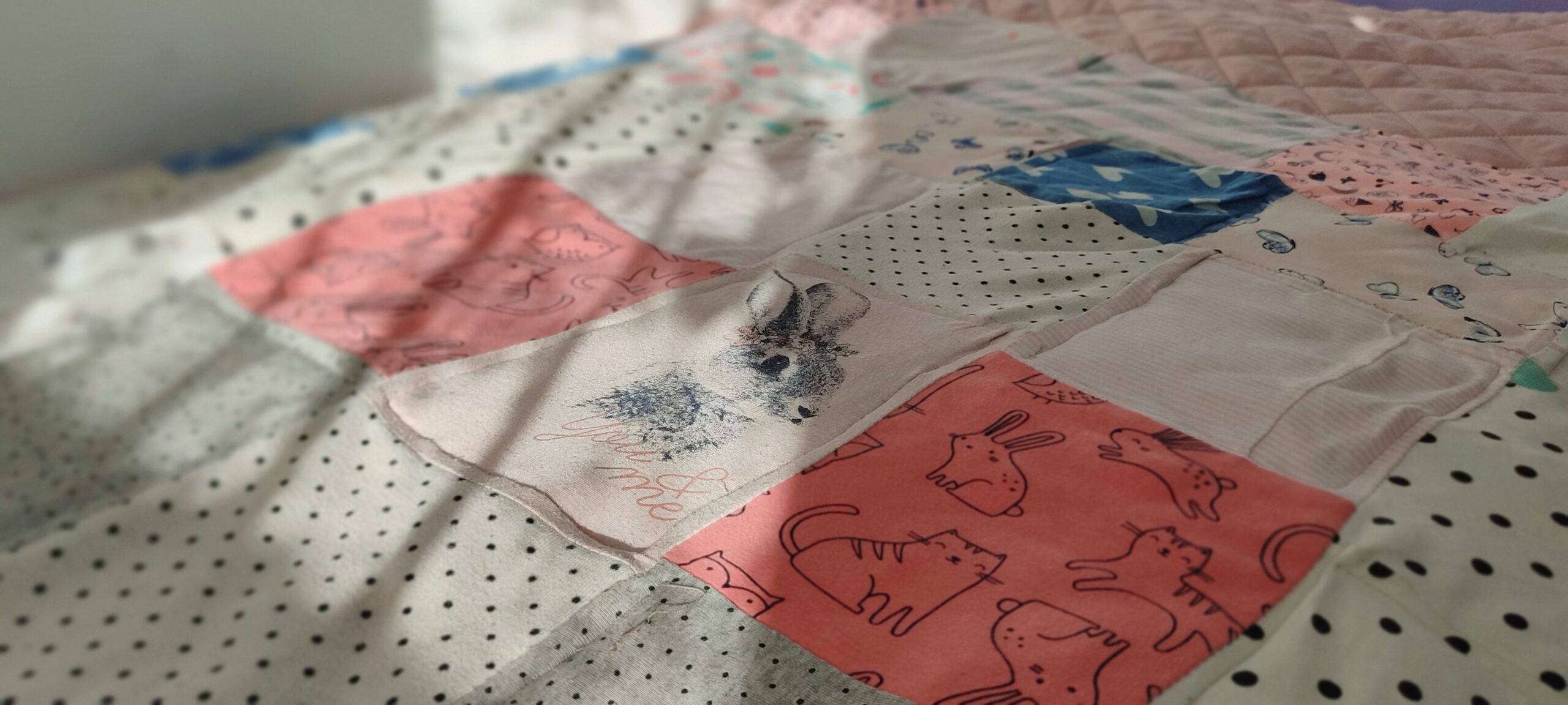 Narzuta PATCHWORK - z ubranek dziecięcych lub sentymentalnych tkanin :) - obrazek 5